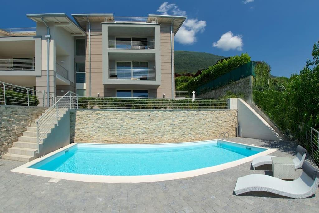 Residenza Simona Apartment Mezzegra Exterior photo