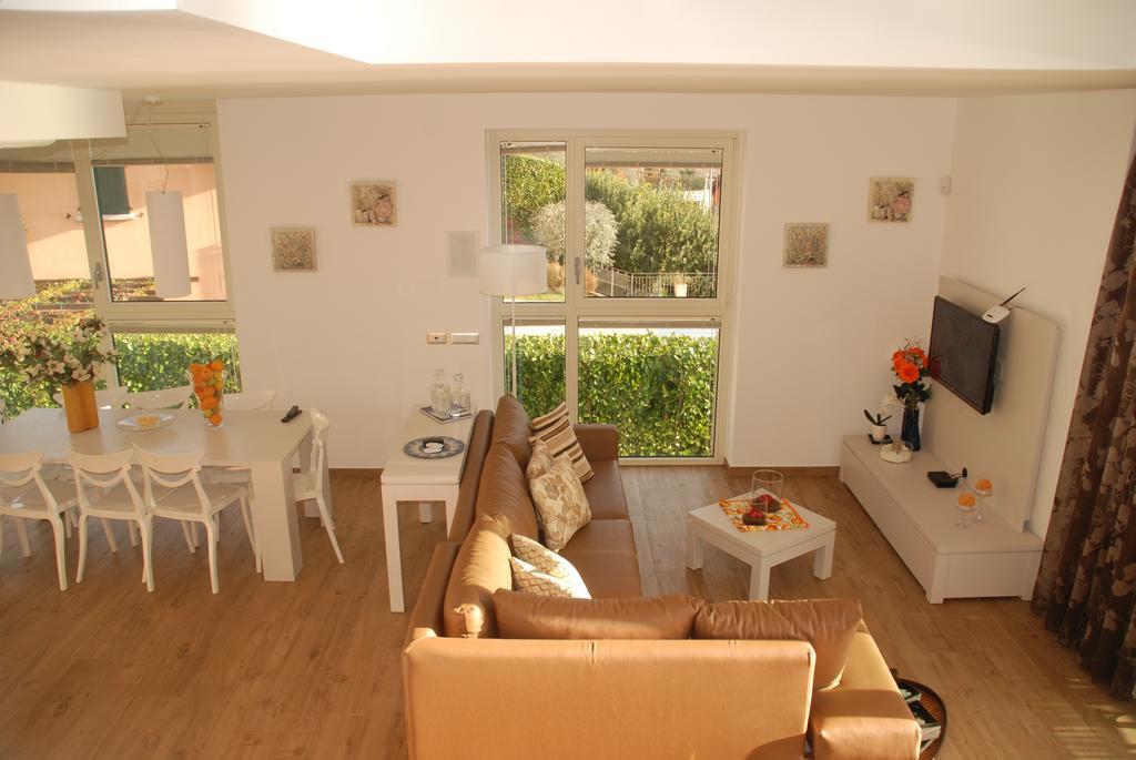 Residenza Simona Apartment Mezzegra Room photo