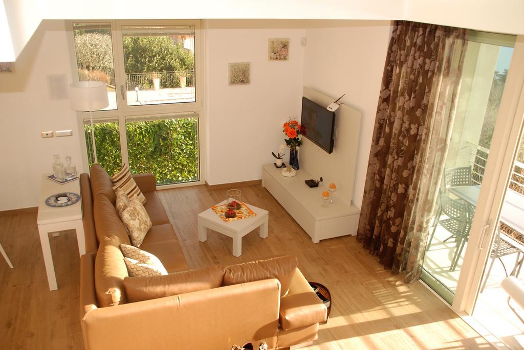 Residenza Simona Apartment Mezzegra Exterior photo